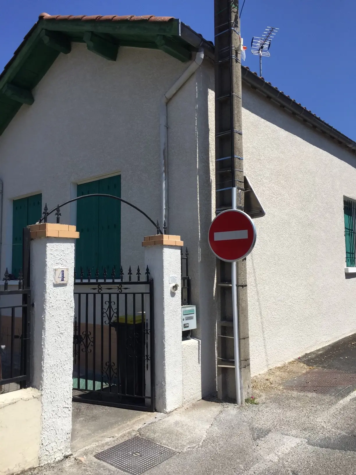 Façade nettoyage peinture pollution esthétique valeur immobilière
