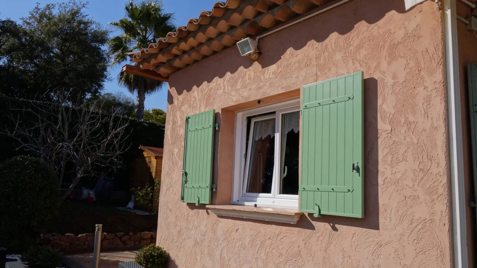 Volets aluminium pvc automatique isolation thermique et phonique baie coulissante battante
