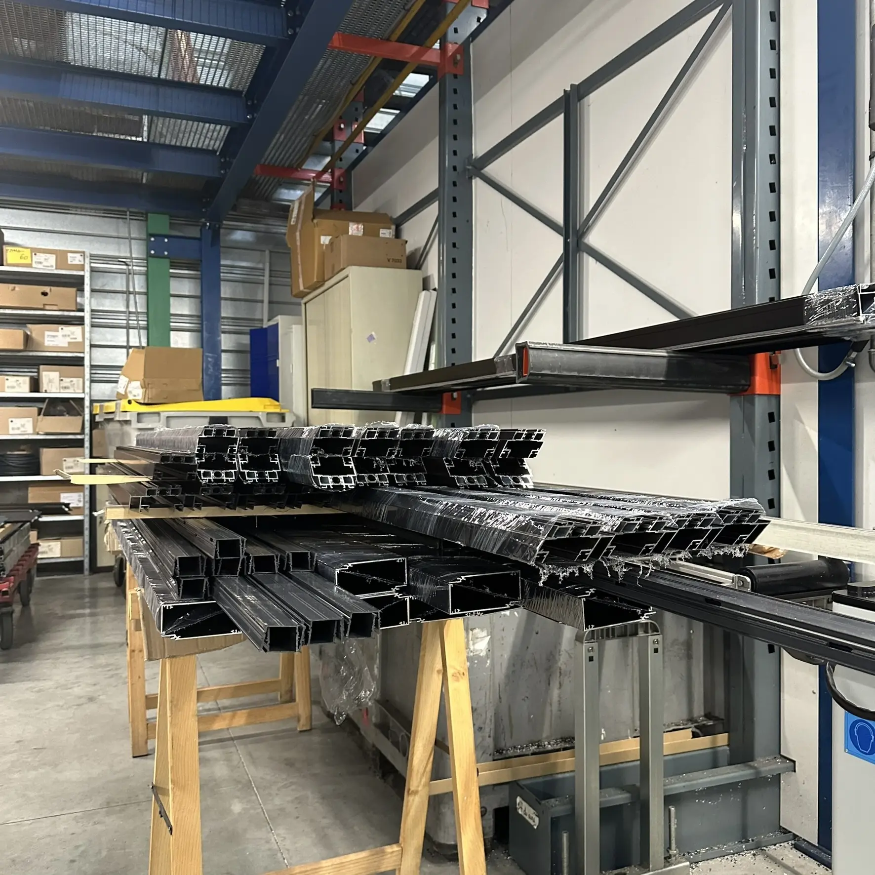 Fabrication aluminium sur mesure menuiseries Lyon fenêtre porte portail clôture