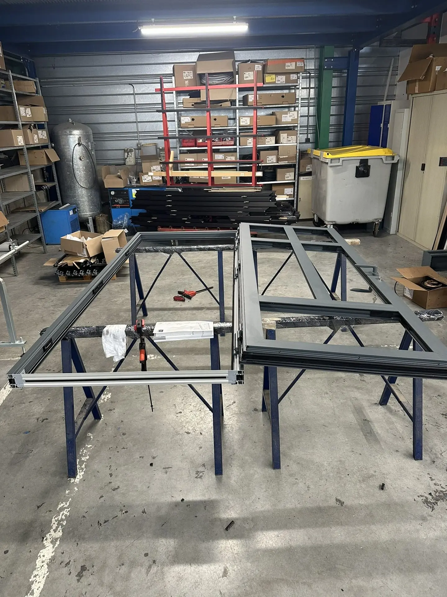 Fabrication aluminium sur mesure menuiseries Lyon fenêtre porte portail clôture